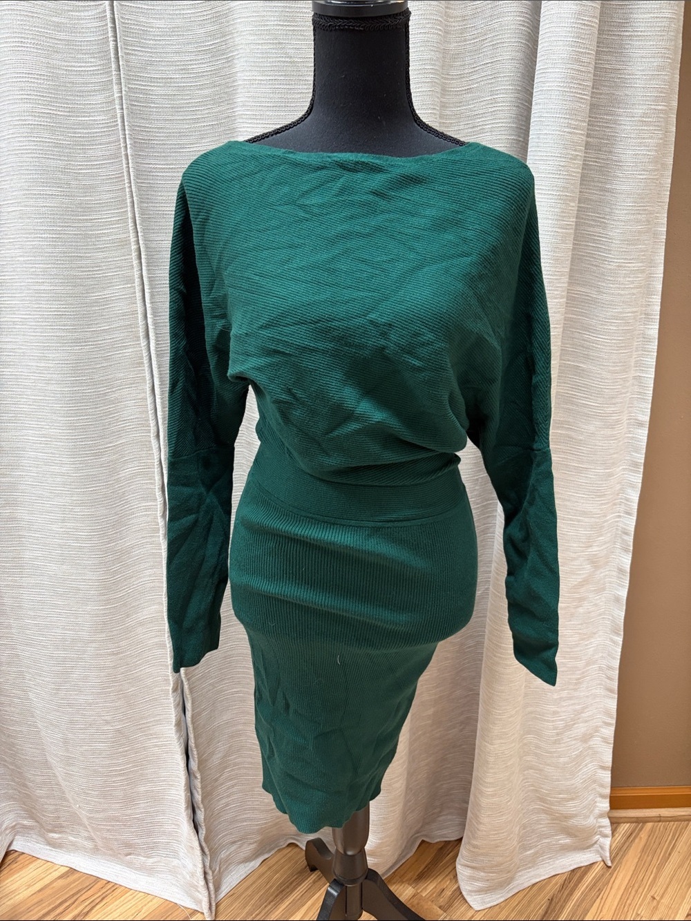 Banana Republic Elegant Forest Green Long-Sleeve Knit Dress